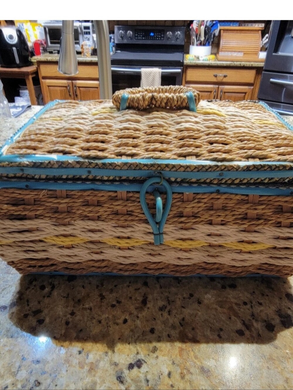 Vintage Dritz Woven Wicker Sewing Basket 9.5" X 6.75" X 5.5"